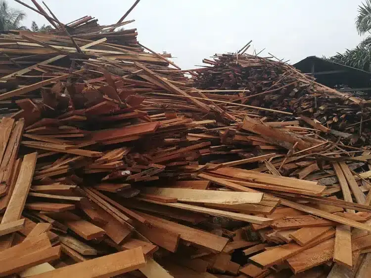 various-materials-for-making-wood-pellets